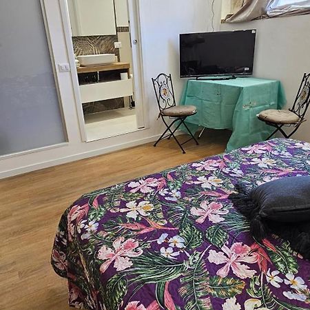 ルティリアーノ Terrazze Bs Bed & Breakfast エクステリア 写真
